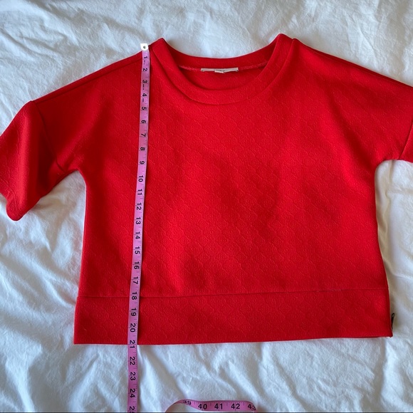 LOFT Boxy Quilted Side-Zip Red Top - Picture 5 of 8